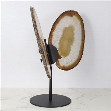 Small Agate Butterfly. 0.698 kg