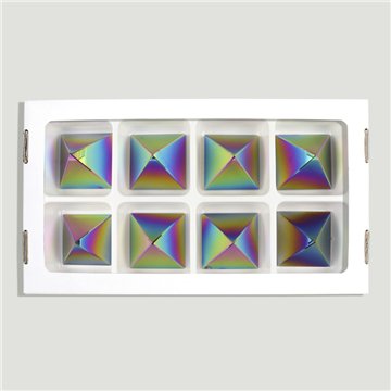 Pirámide. Obsidiana Titanio. 4x4 cm