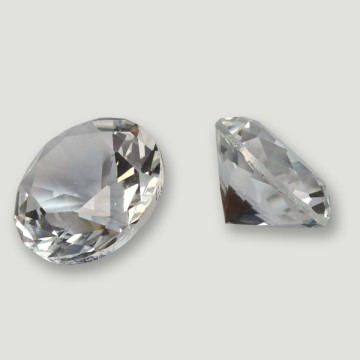 Artesanato de cristal de diamante. Transparente. 5cm.