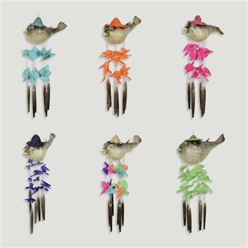 Chapéu e conchas de baiacu móvel. 35cm. sortido