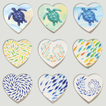 Mango wood heart-shaped box. Fish and Turtles design. 11x11x5cm