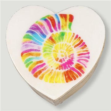 Boîte en forme de cœur en bois de manguier. Motif paysage marin. 11 x 11 x 5 cm