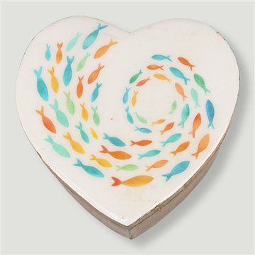 Caja corazón madera mango. Modelo Peces y Tortugas. 11x11x5cm