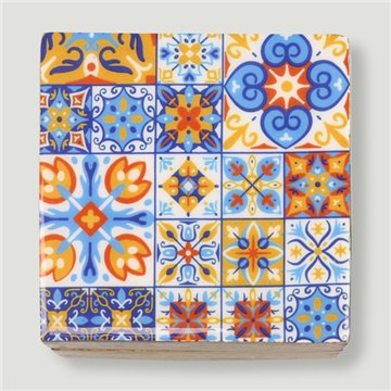 Boîte carrée en bois de manguier. Motif mosaïque. 10 x 10 x 5 cm