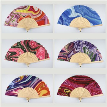 Wooden fan. Model Watercolor Colors. Surtidos