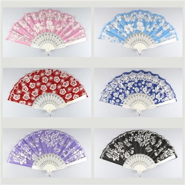 Plastic fan. Model Embroidered style. Surtidos