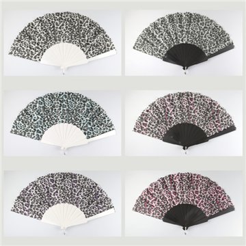 Plastic fan. Model Leopard. Surtidos