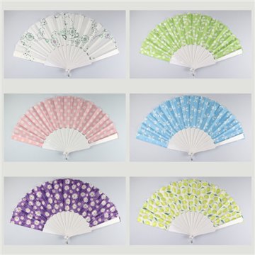 Plastic fan. Model Fruits and flowers. Surtidos