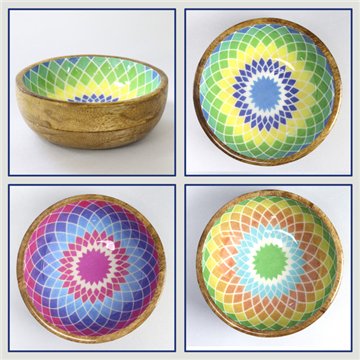Tigela de madeira de manga com esmalte. Modelo mandalas. 13x5 cm