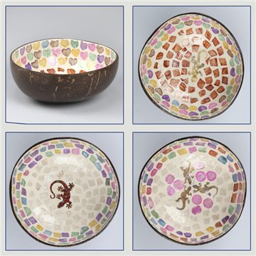 Coconut bowl + mother of pearl. Gecko model 01. 13x5cm