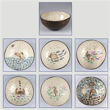 Coconut bowl + mother of pearl. Assorted animals model. 13x5cm