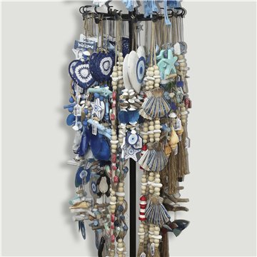 NAUTICAL WIND MOBILES.  Présentoir avec 241 pièces