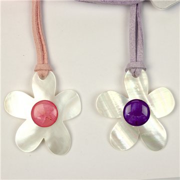 Colgante Nácar pintado. 57. Modelo Flor. Surtidos
