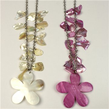 Capiz with chip and metal Necklace. 74. Flower Model. Assorted