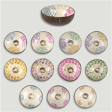 Coconut bowl + mother of pearl. Gecko model 03. 13x5cm