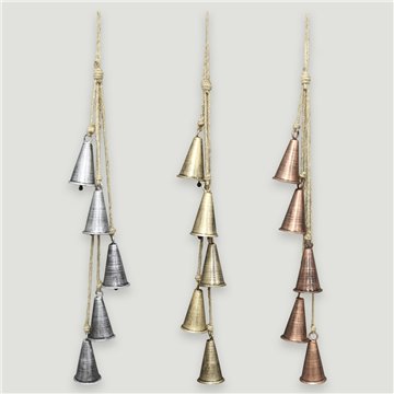 mobile avec 5 cloches en métal. 7x4x50 cm. Cuivré, argenté, doré