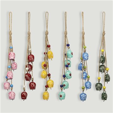 Móvil tira con 5 campanas metal 45cm. Colores surtidos