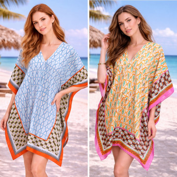 Polyester poncho. V neck.