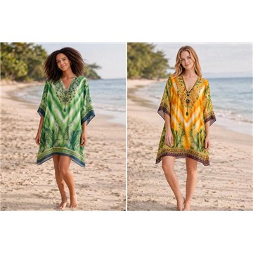 Poncho 100% Polyester, acabado sedoso. Cuello en forma de V.  Talla  única - 2 colores