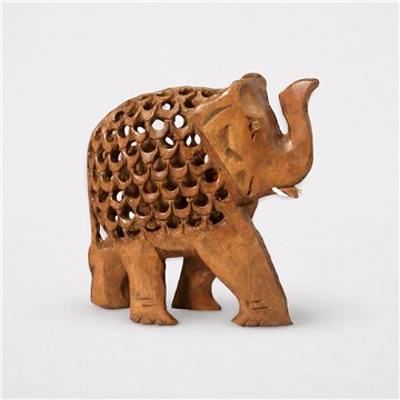 Elephant. Indian carved wood. 8cm