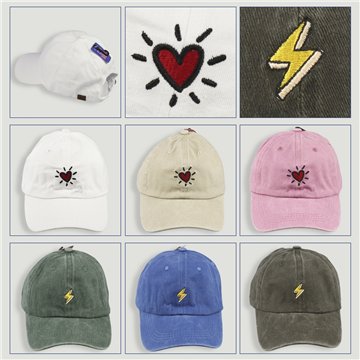 Cap. 22. 100% cotton. Lightning/Heart