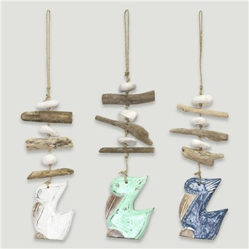 Mobile pélican en bois avec troncs. Couleurs assorties. 40cm