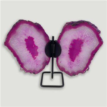 Agate Butterfly. approx. 16x19cm. 0.396kgs.