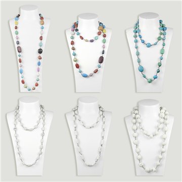 Collier fantaisie. Modèle ethnique Inde. Couleurs assorties