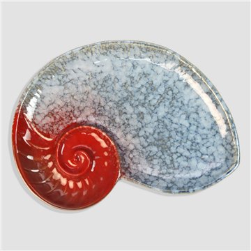 Assiette à coque en céramique. Modèle Nautilus. 14,5 x 18 x 2,5 cm