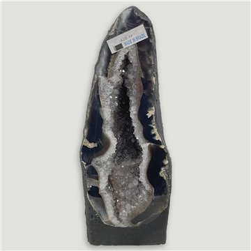 Capilla amatista. 4,25kgs. 30x11x9cm aprox.