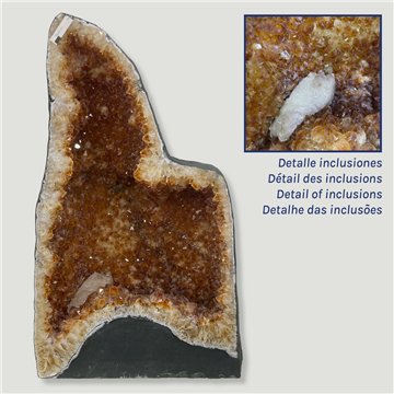 Cathédrale de Citrine. Qualité A. 32,1kgs. 55x30x21cm env.