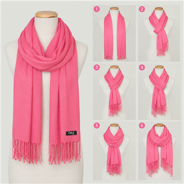 Pashmina. 05. 100% Poliéster. 68x172cm. Color: Rosa. Modelo: Amor