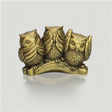 Gold resin owls. NO HEARING/SEEING/SPEAKING 9x6cm