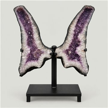 Pieza única. Geoda Amatista. Pie Metal.57kgs. 92x75cm. aprox